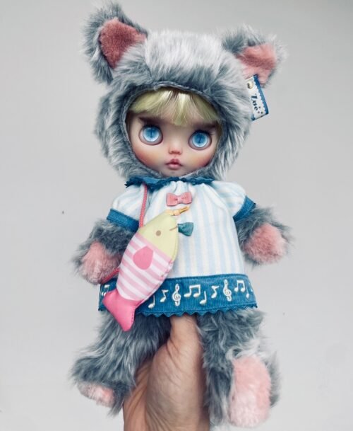 Doll "Zoe and Her Pet Fish” - Image 10
