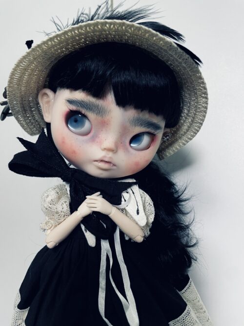 Doll "Chloe” The Vampire - Image 6