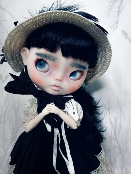 Doll "Chloe” The Vampire - Image 4