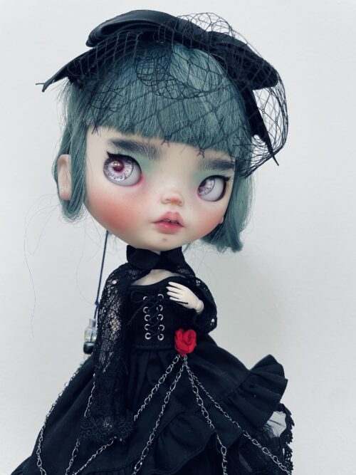 Doll "Silent Lucretia” - Image 18