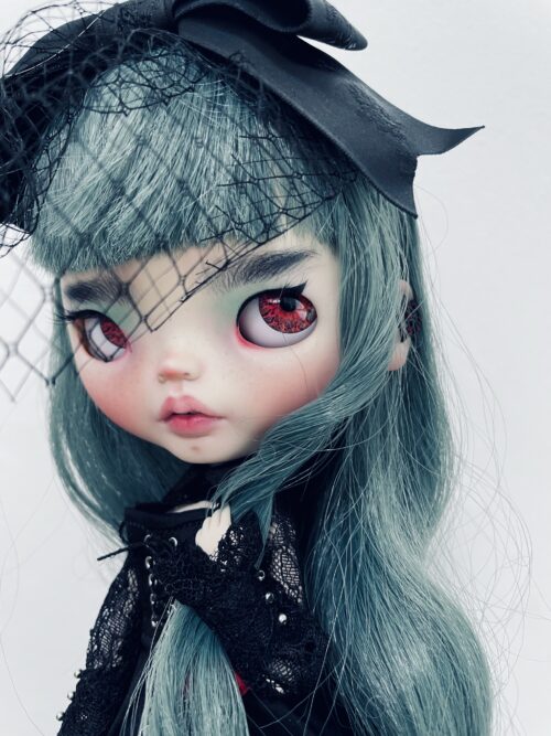 Doll "Silent Lucretia” - Image 9